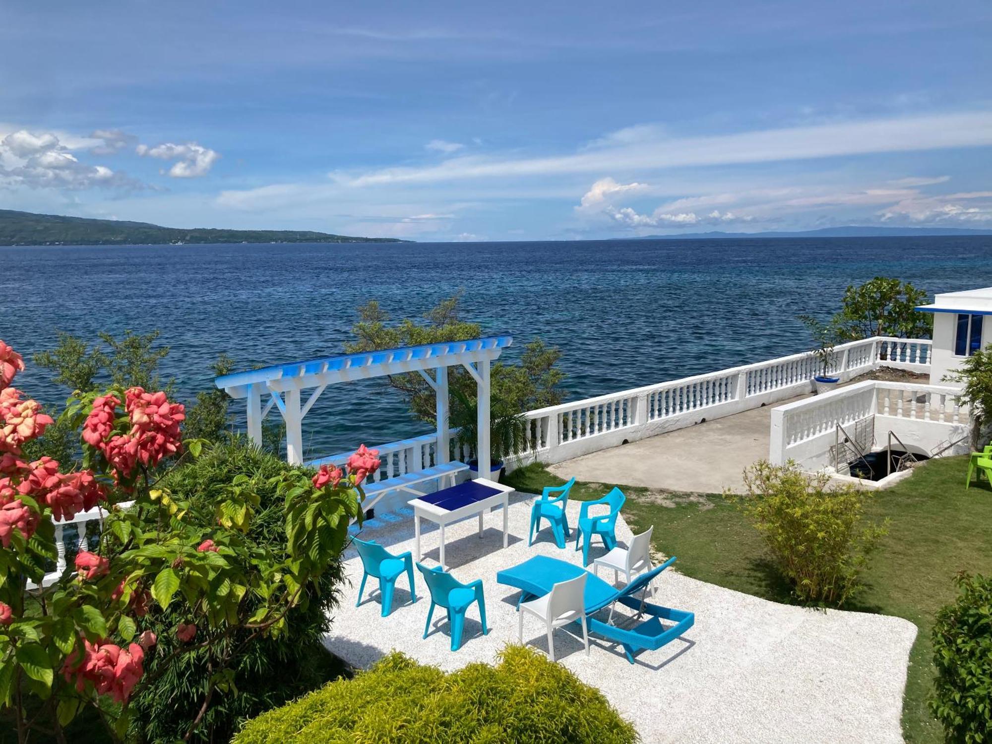 1888 Beach Resort Dumaguete City Buitenkant foto