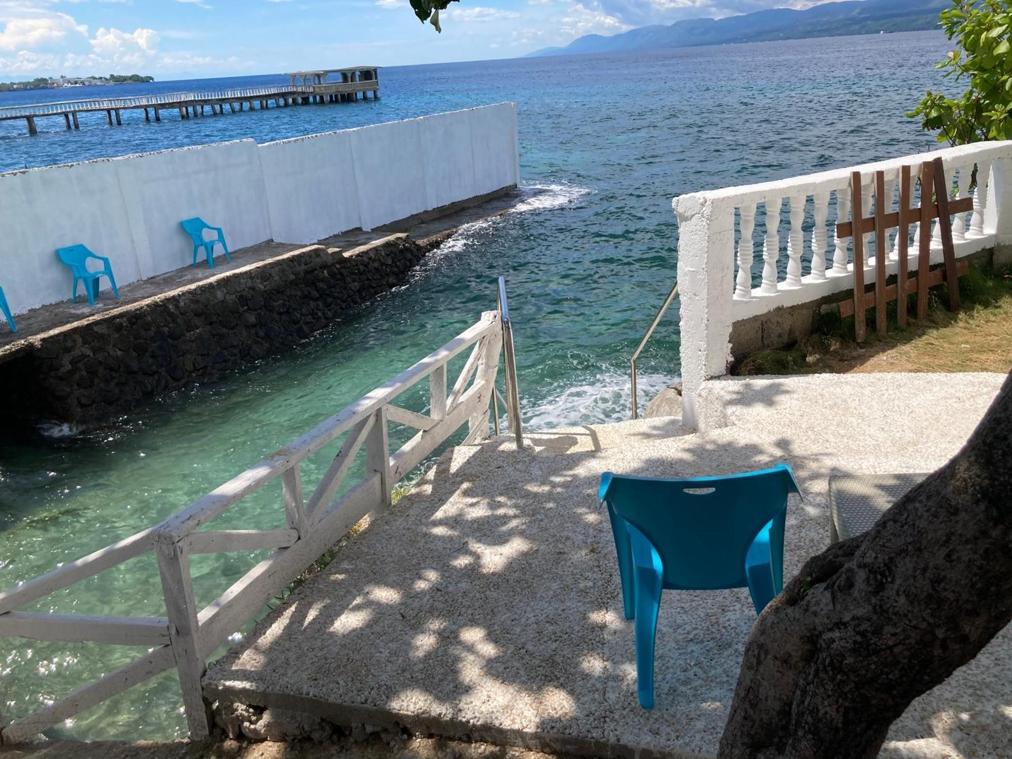 1888 Beach Resort Dumaguete City Buitenkant foto