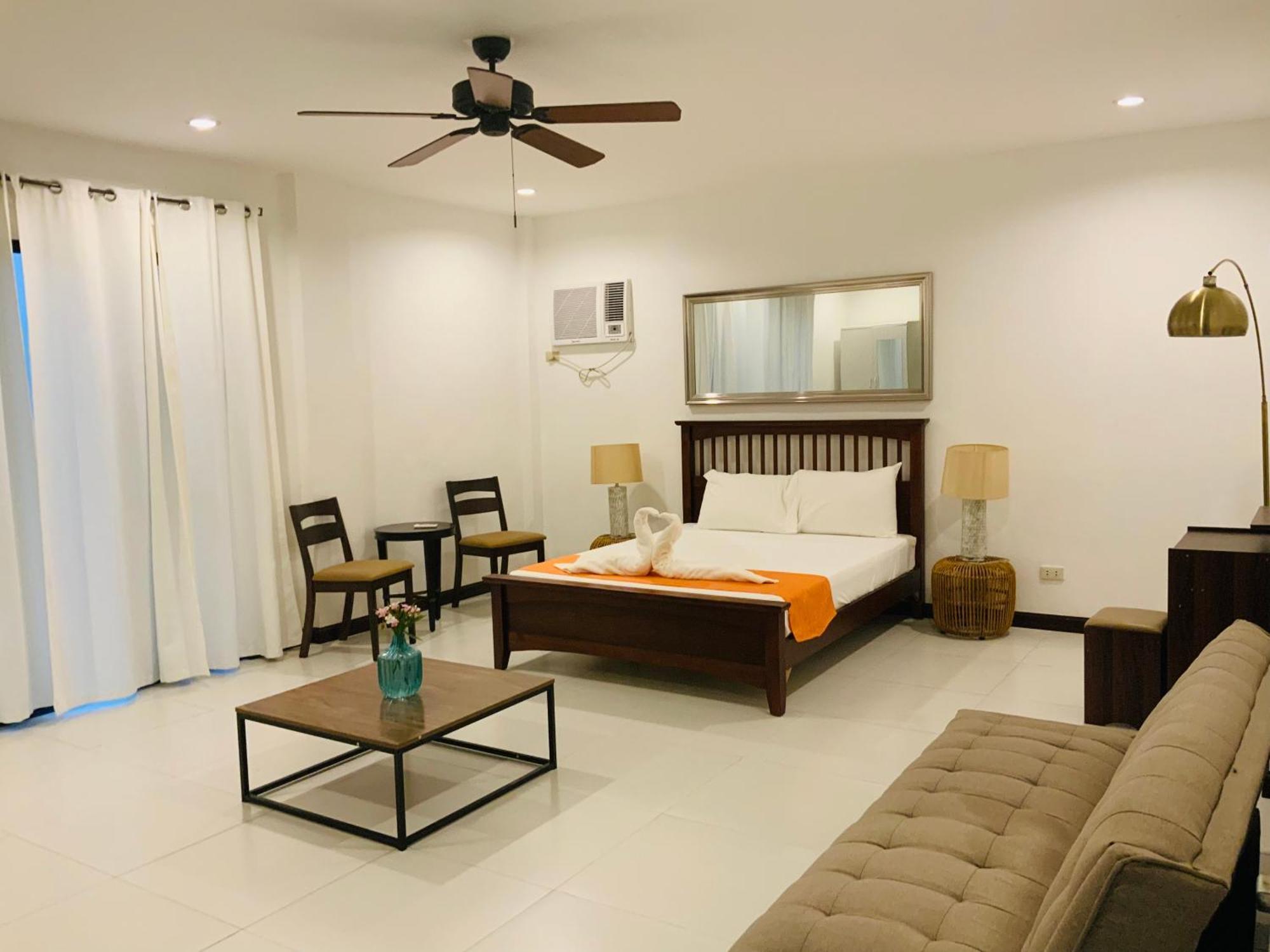 1888 Beach Resort Dumaguete City Buitenkant foto