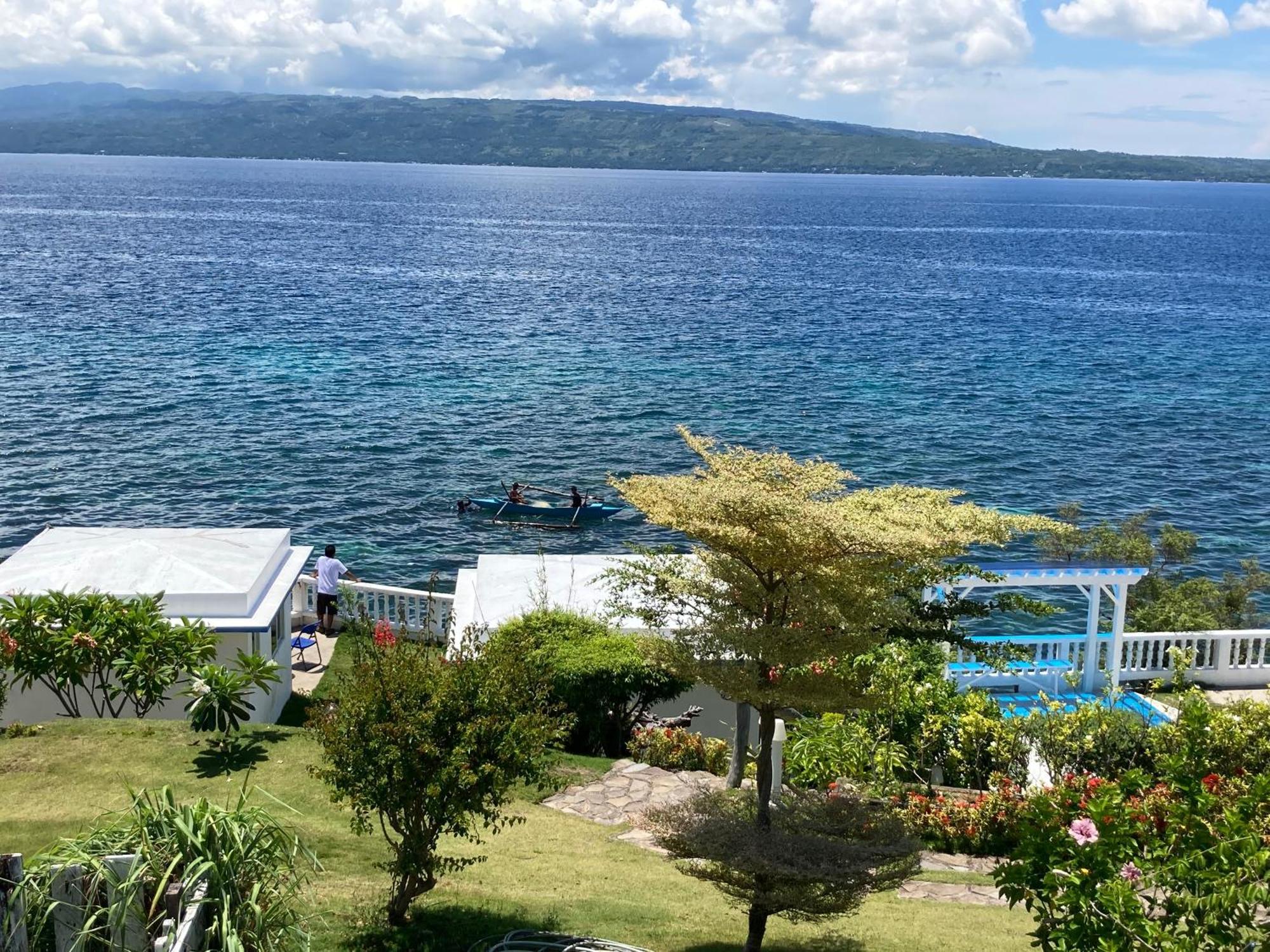 1888 Beach Resort Dumaguete City Buitenkant foto