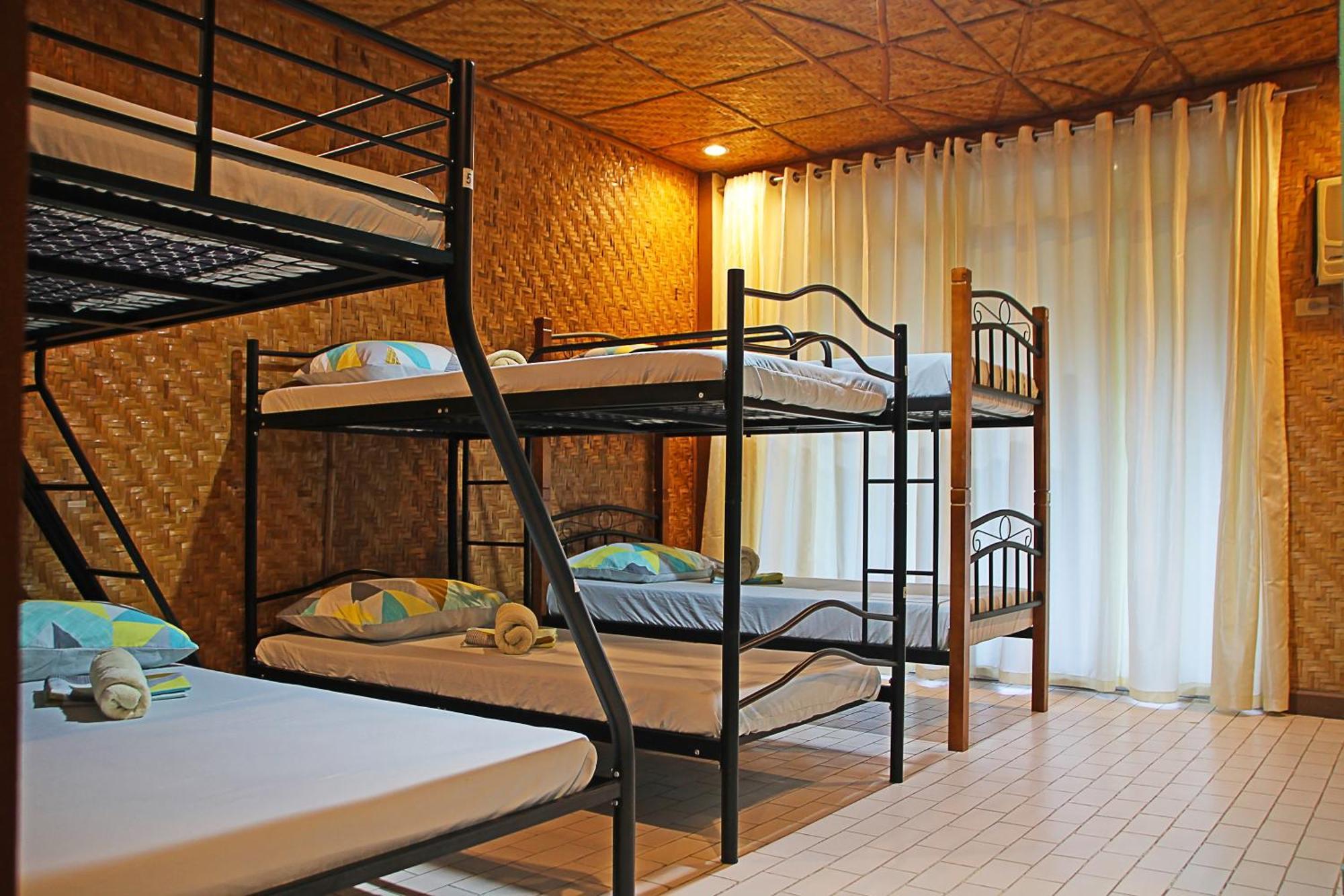 1888 Beach Resort Dumaguete City Buitenkant foto