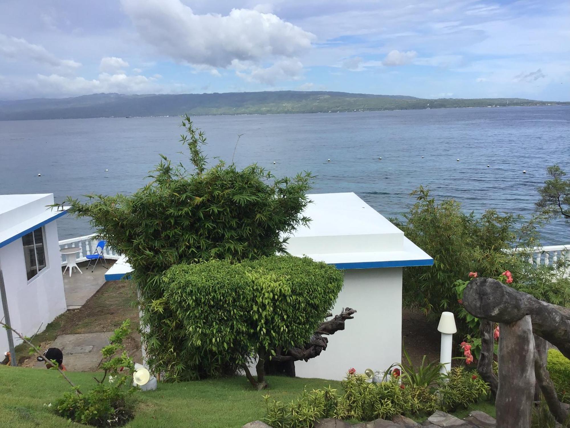1888 Beach Resort Dumaguete City Buitenkant foto